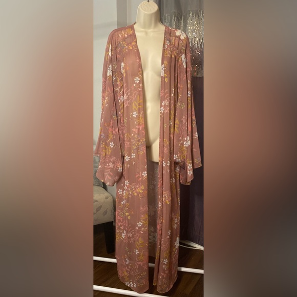 NWOT Tularosa “Prima” Pink Floral Kimono XS - Picture 4 of 8